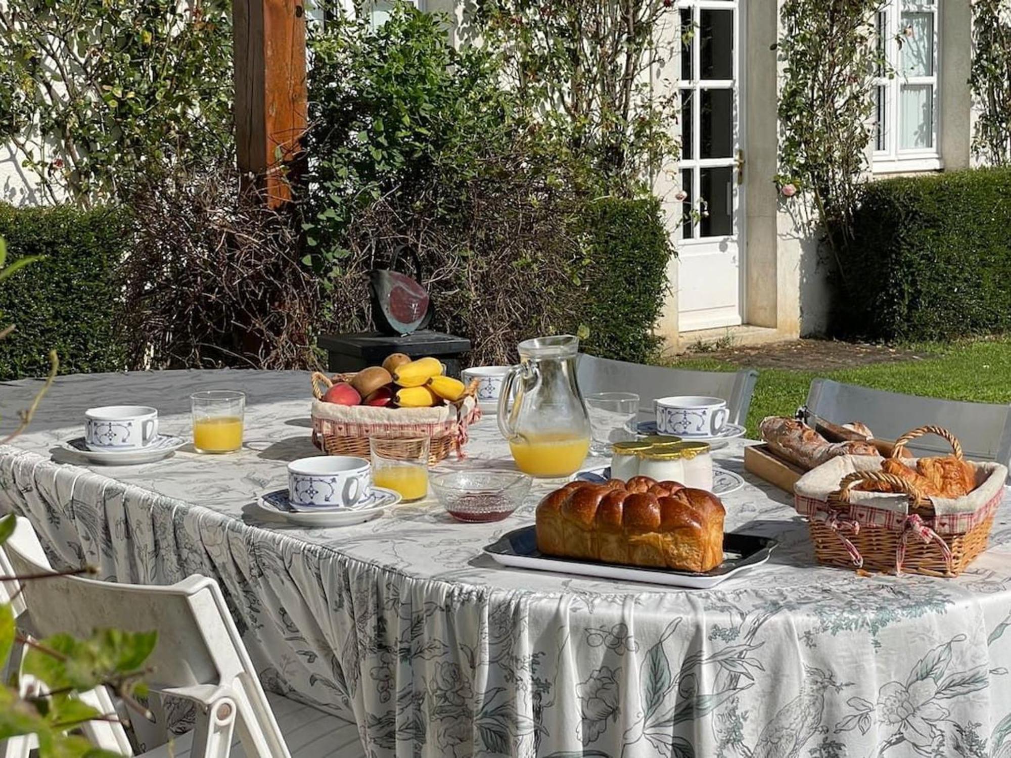 **Suite Familiale Spacieuse Au Coeur De La Foret De Montargis** - Fr-1-590-335 Paucourt Exteriér fotografie